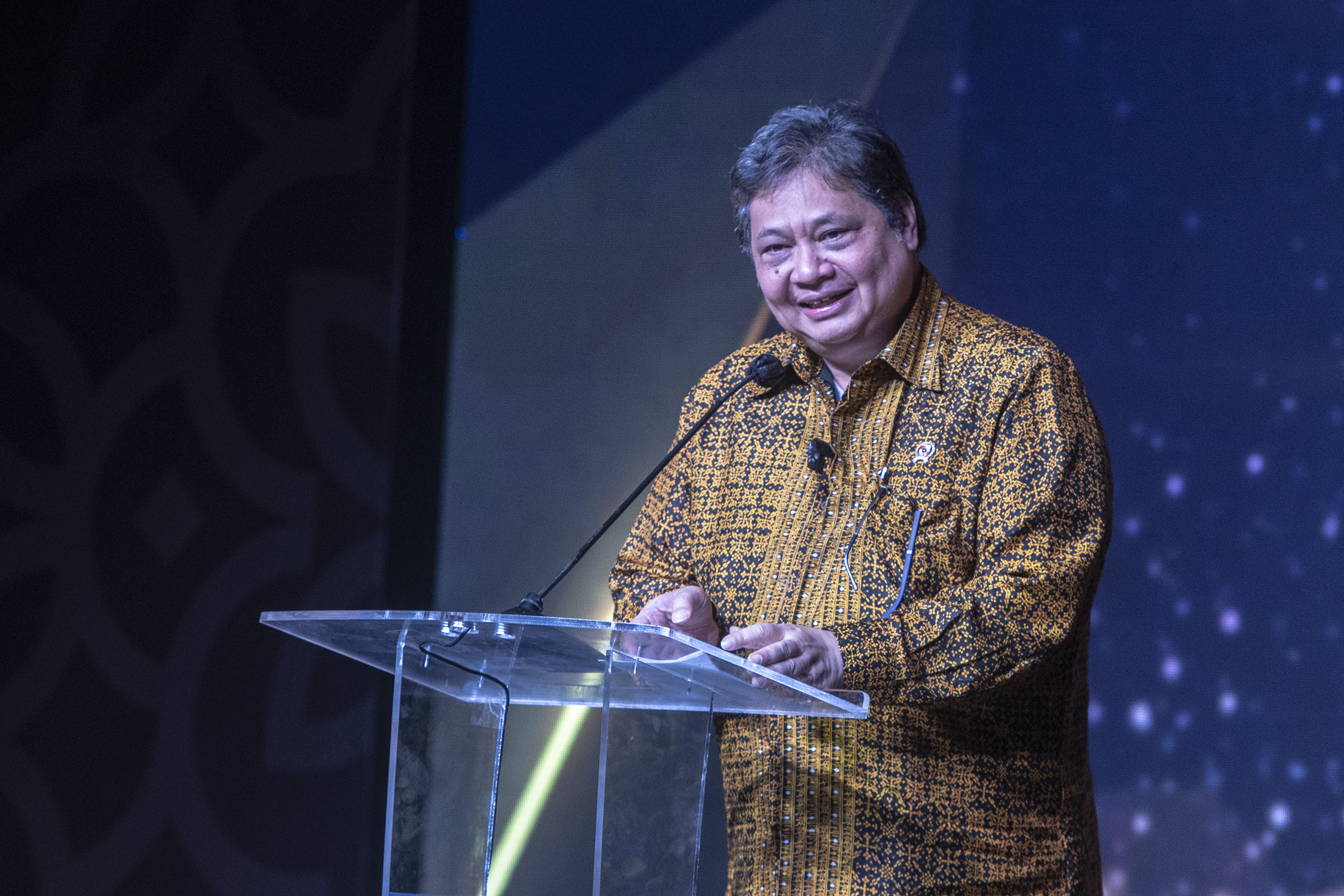 Dorong Pertumbuhan Ekonomi, Airlangga Lanjutkan Program Bansos