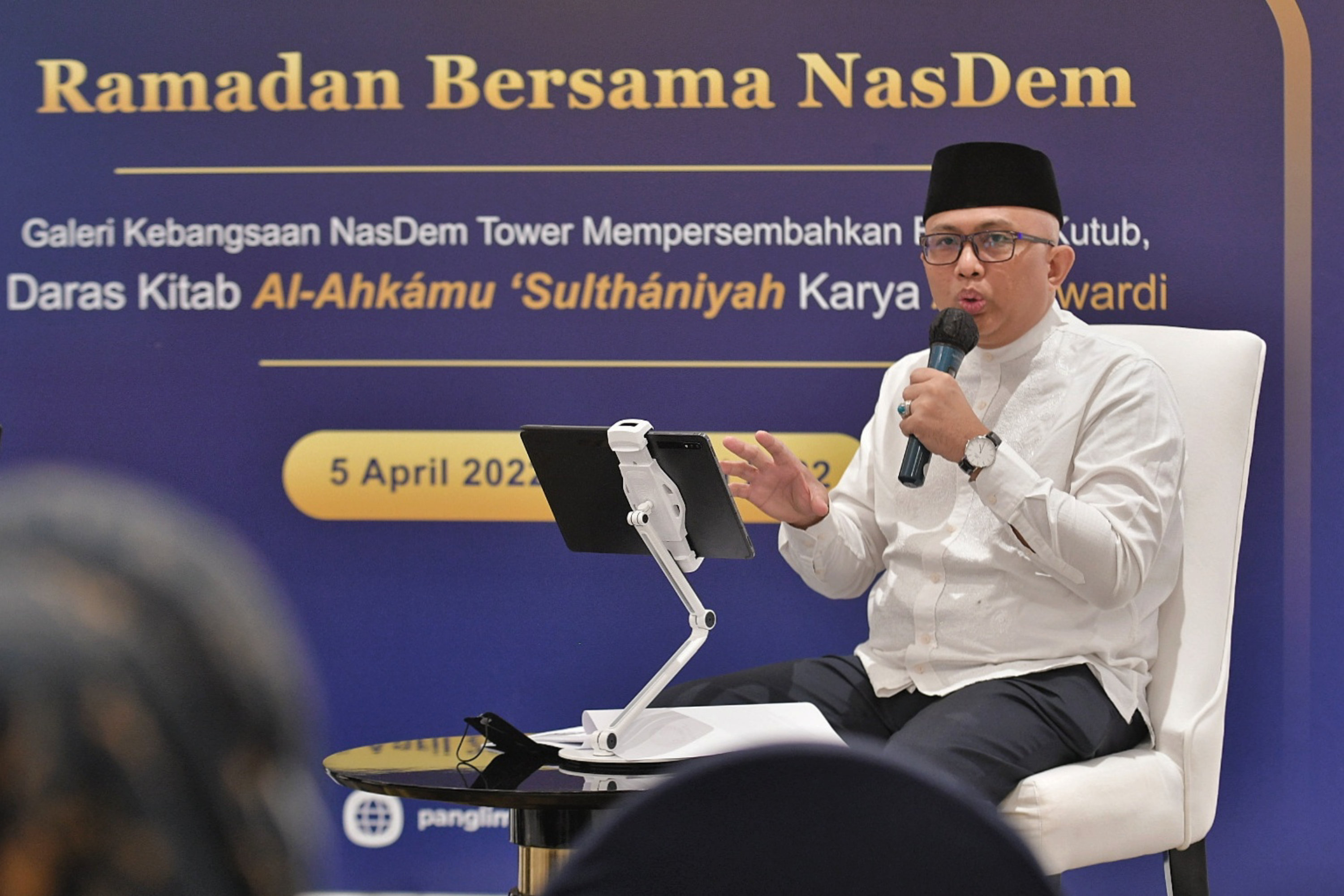 Ramadan Sarana Pendidikan Kebangkitan Umat 