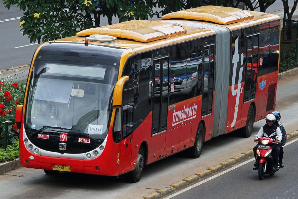 Bus Transjakarta merek Zhong Tong yang akan dihapus atau dipensiunkan