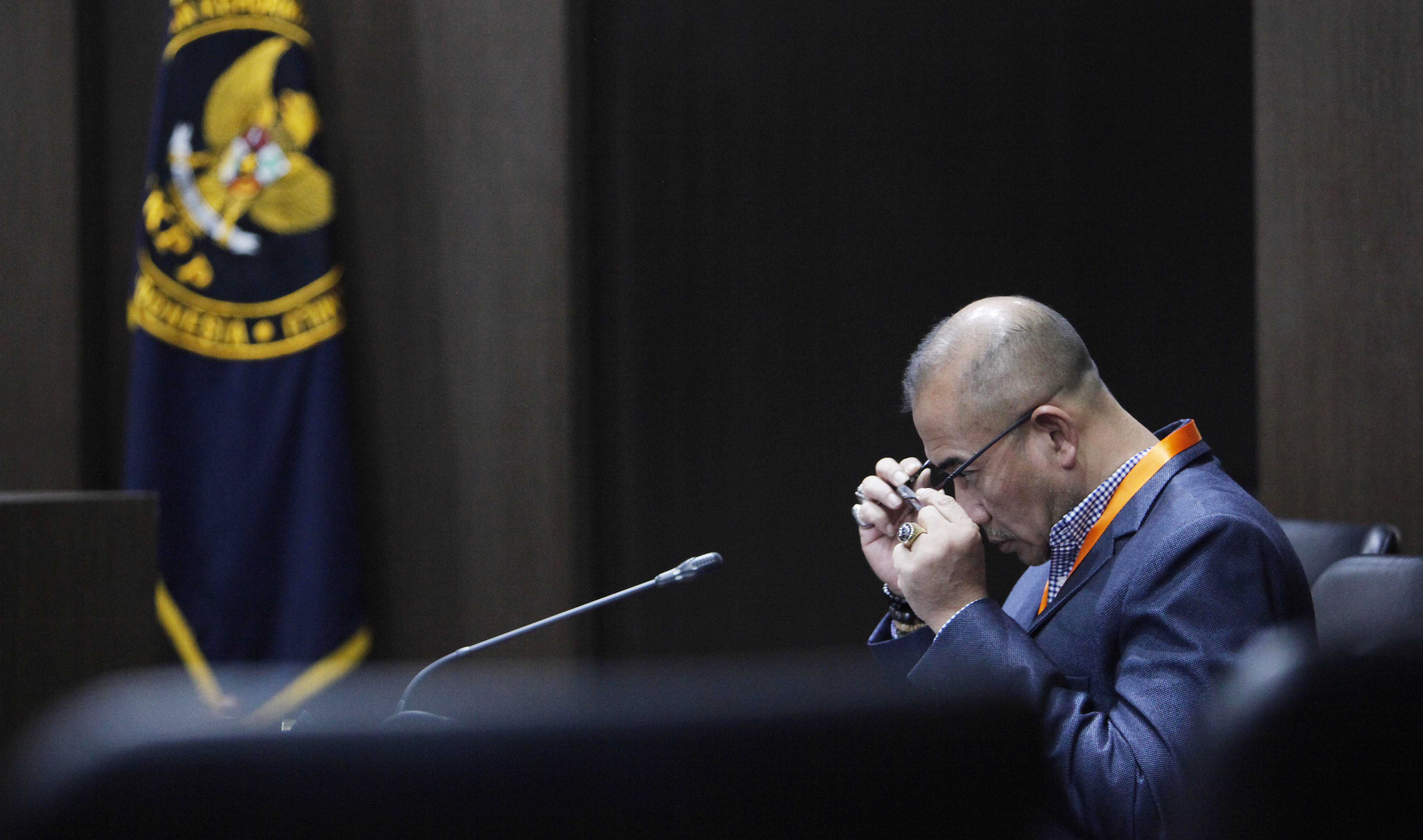 Ketua KPU RI Hasyim Asyari saat hadir dalam sidang pemeriksaan dugaan pelanggaran KEPP di ruang sidang DKPP, Jakarta, Senin (27/2/2023). 