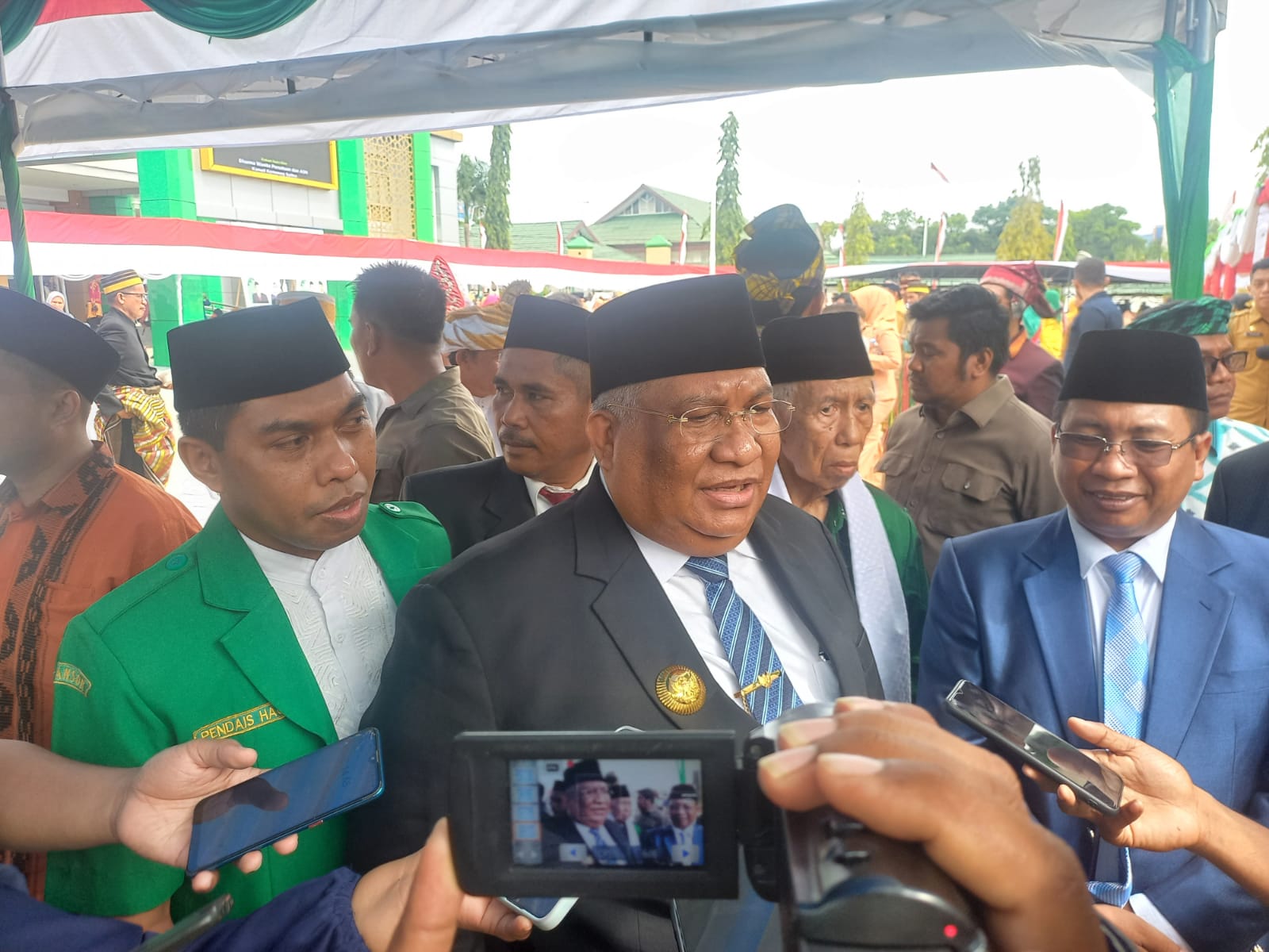 Gubernur Sultra Ali Mazi.