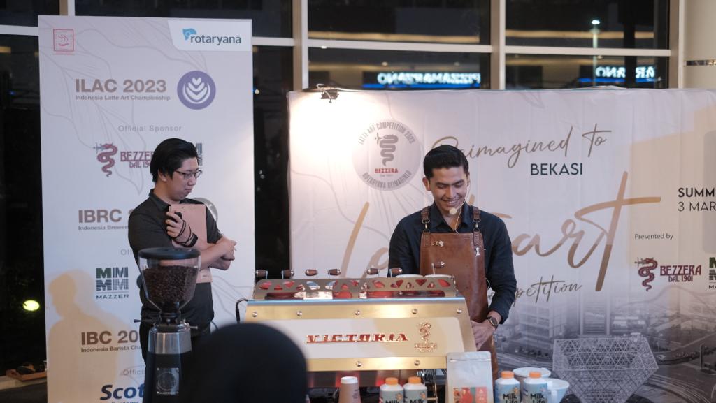 Rotaryana kembali melangsungkan roadshow kompetisi sekaligus ajang kreasi seni bagi para Latte Artist di kota Bekasi.