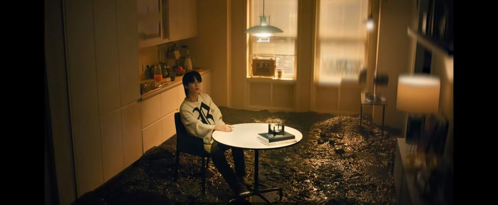 Video musik lagu Like Crazy oleh Jimin BTS resmi dari album solo perdanya ‘FACE’ resmi mengudara, Jumat (24/3/2023)