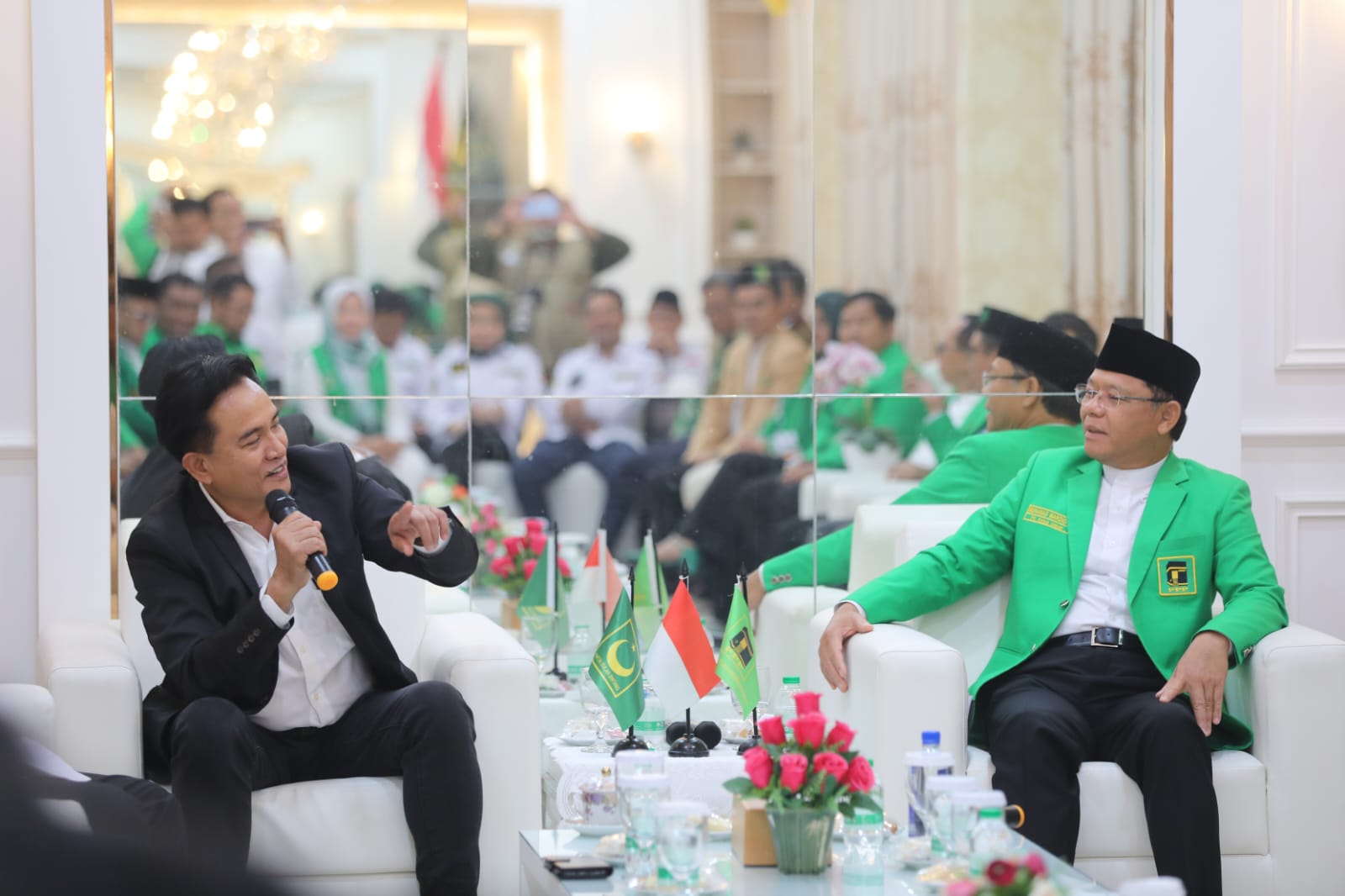 Plt Ketua Umum PPP Muhamad Mardiono disambangi Ketua Umum PBB Yusril Ihza Mahendra, di Kantor DPP PPP,  Selasa (14/3/2023)