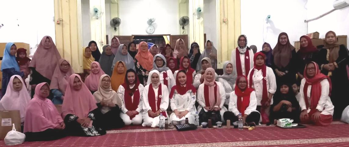 Pengurus BMP dan jamaah Masjid Al Jihad.