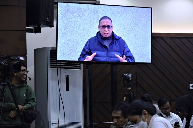 Anggota Komisi VI DPR RI Andre Rosiade melalui virtual meeting di Media Center, Gedung Nusantara III DPR RI, Senayan, Jakarta, Kamis (9/3).