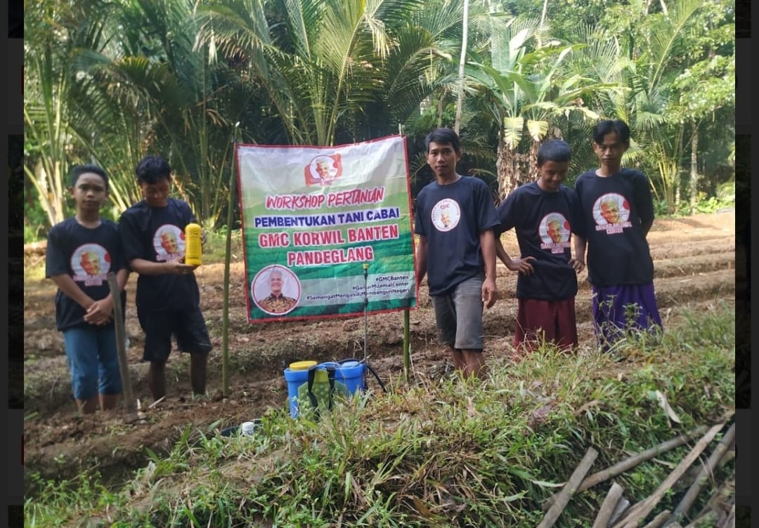 Ganjar Milenial (GMC)Banten menggelar workshop bersama petani milenial Mandalawangi, di Desa Mandalawangi, Kabupaten Pandeglang, Banten