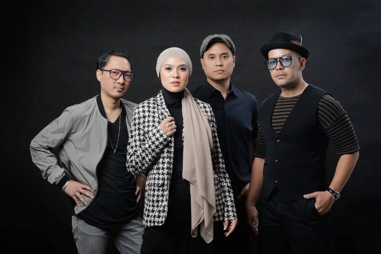 Grup band Ecoutez kembali dengan formasi lama