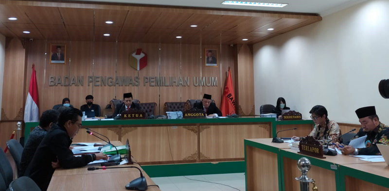 Sidang antara Prima dan KPU di Bawaslu.