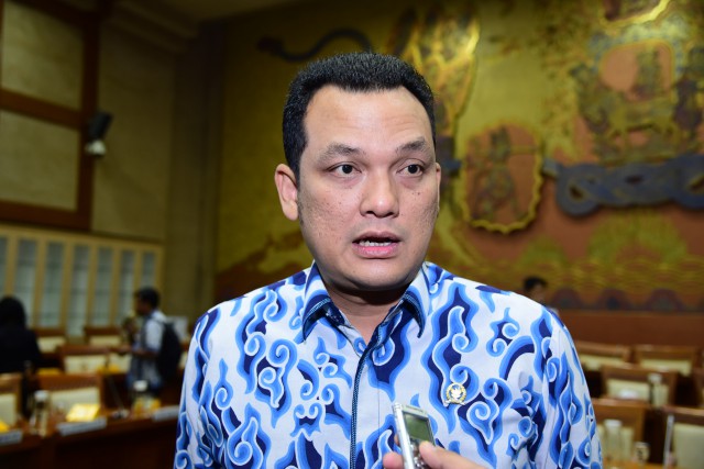 DPR: Pertamina Harus Tinjau Ulang Seluruh Depo dan Kilang Minyak