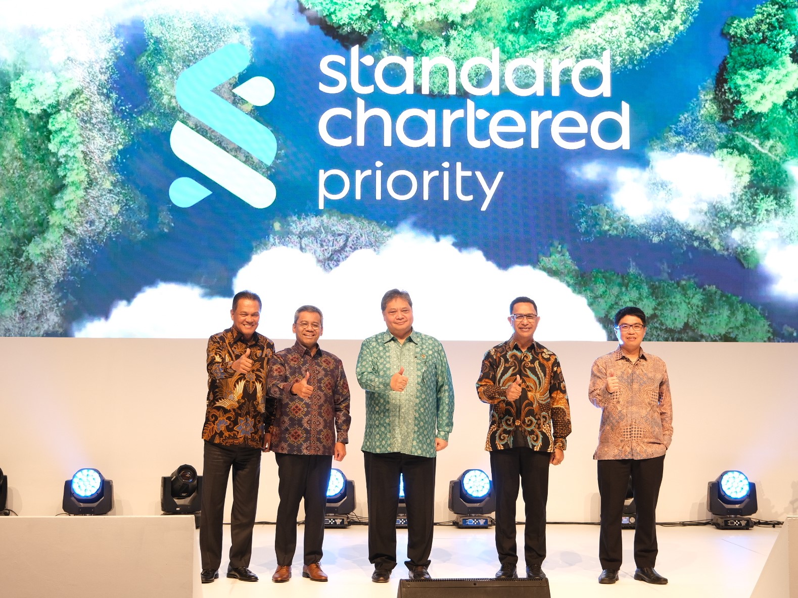 Ajang tahunan World of Wealth (WOW) yang ke-19 digelar Standard Chartered, Selasa (8/3). 
