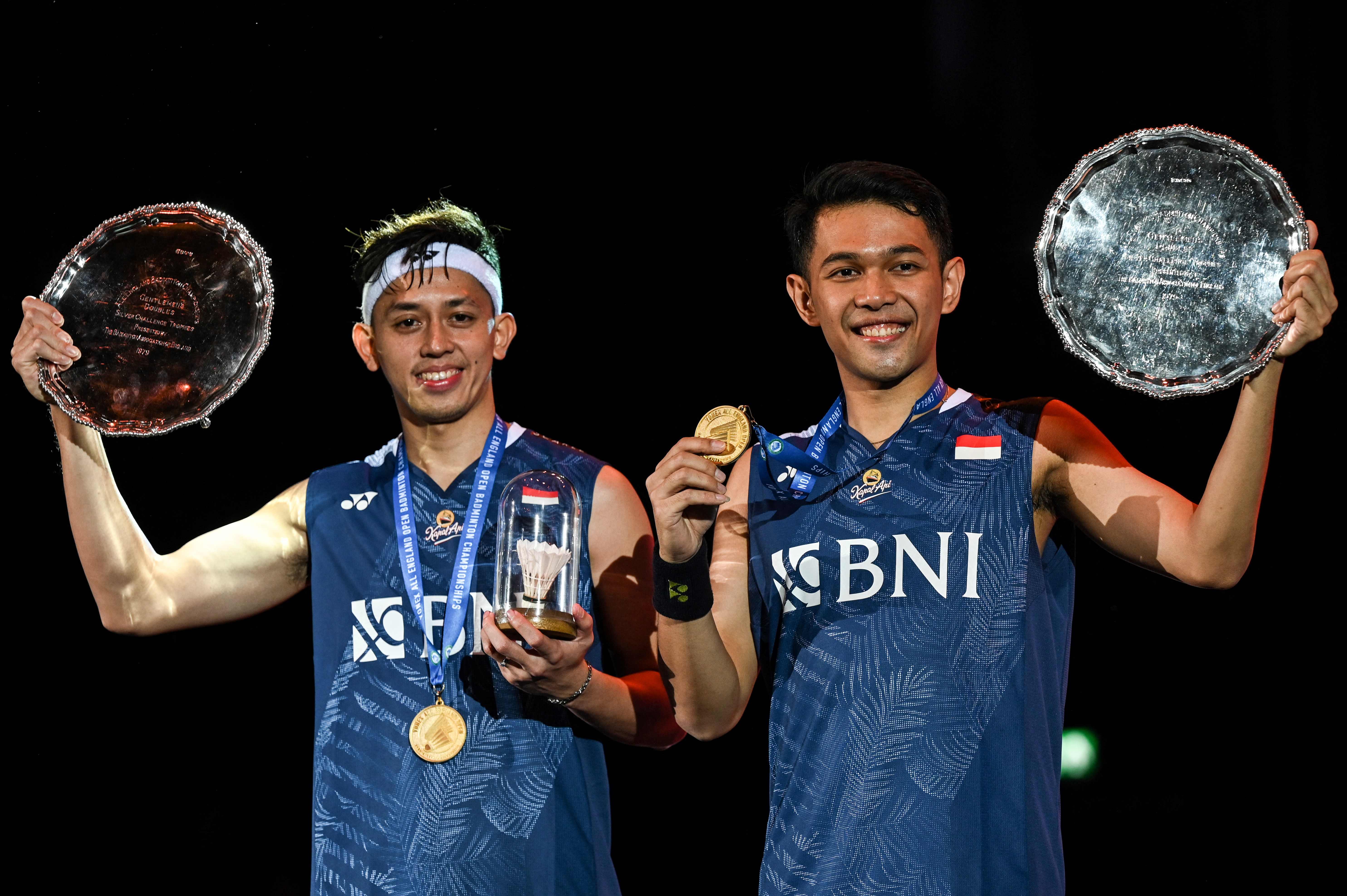 Ganda putra Indonesia Fajar Alfian/Muhammad Rian Ardianto usai menjadi juara All England