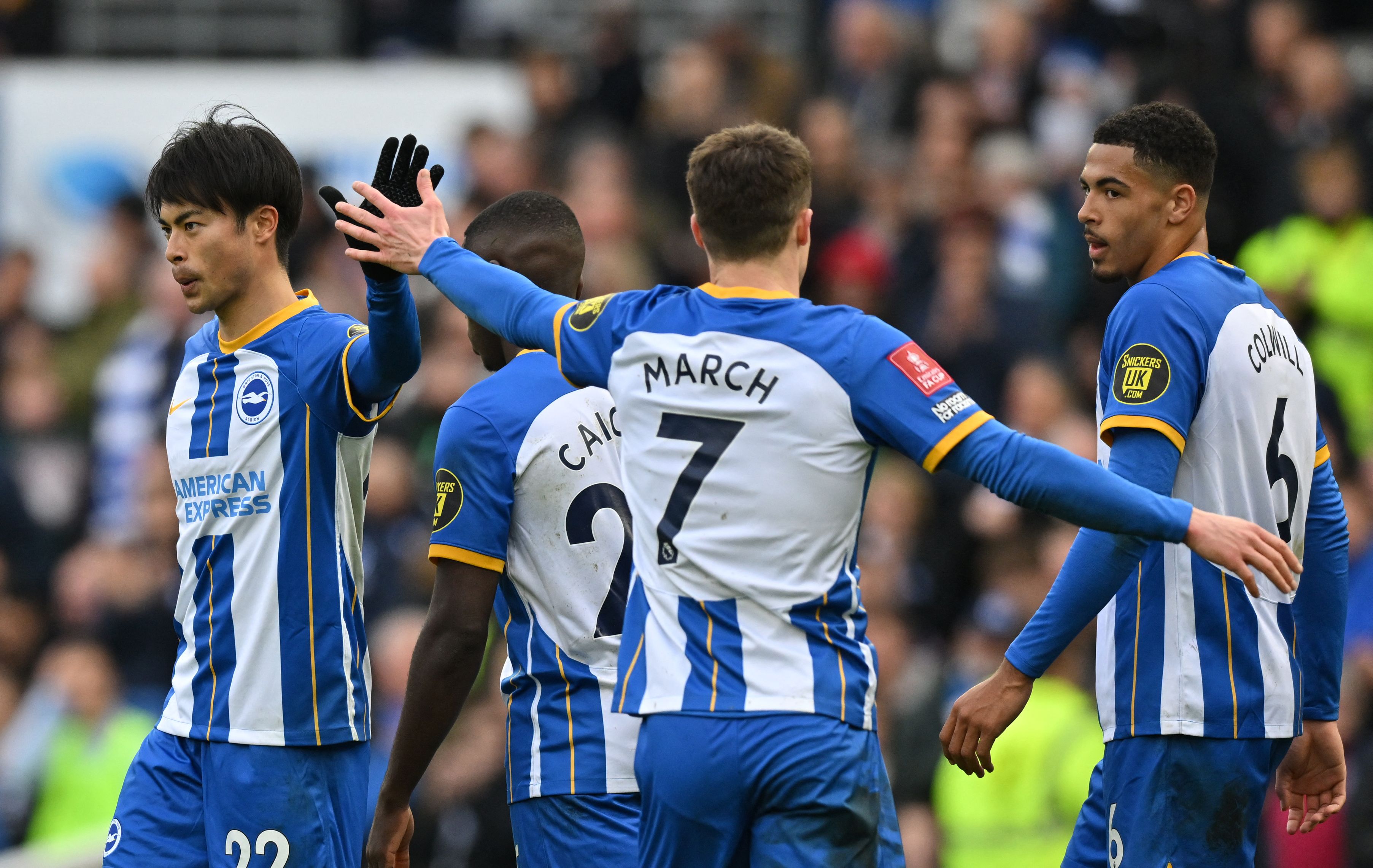 Hajar Grimsby, Brighton Melaju ke Semifinal Piala FA