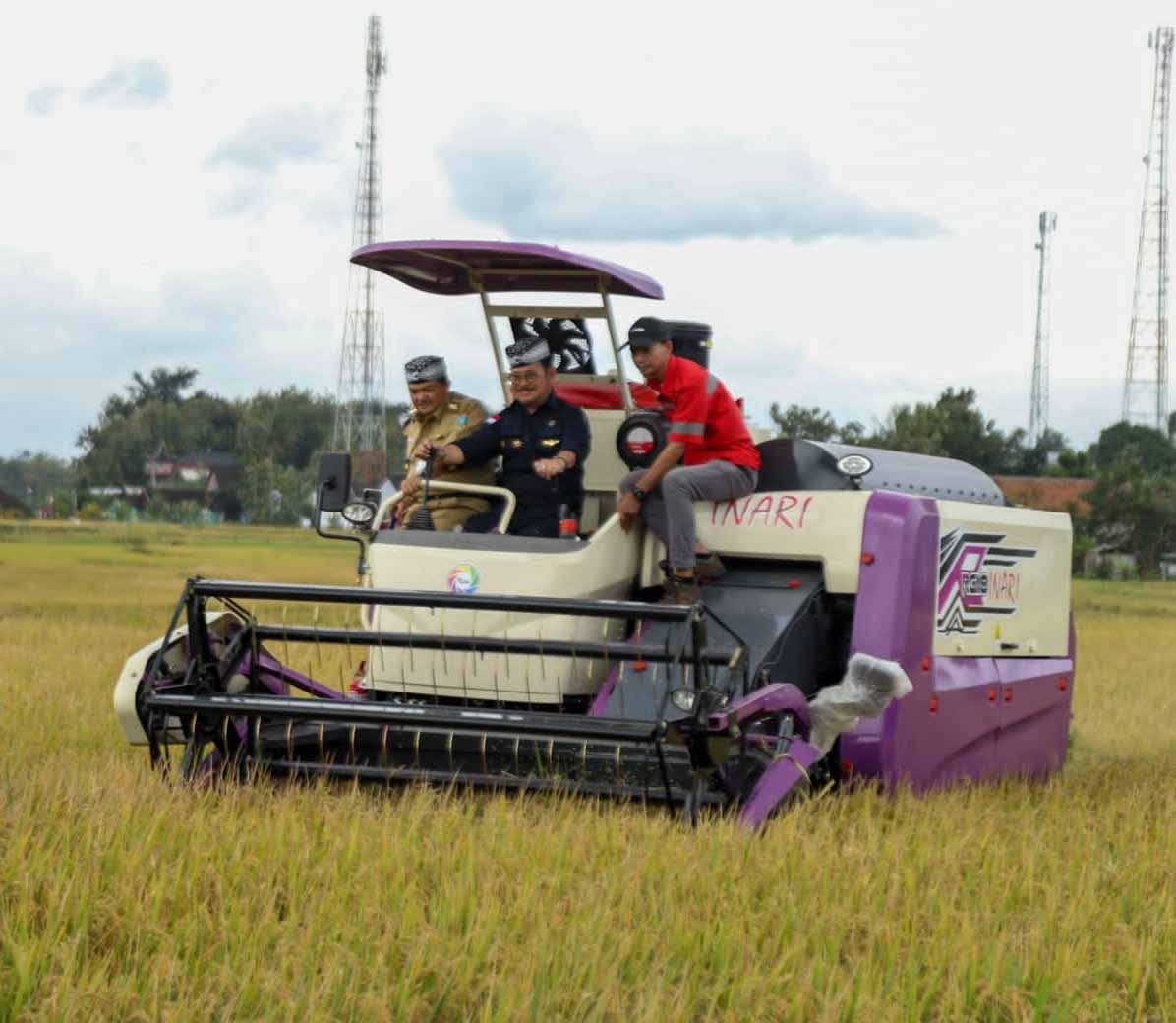 Momen Mentan SYL melakukan panen raya di Semarang, Jawa Tengah