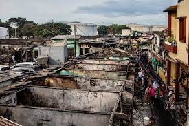 Kondisi permukiman usai terjadinya kebakaran di sekitar Depo Pertamina Plumpang, Jakarta.  