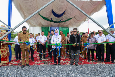 Kepala BMKG meresmikan Tower Gas Rumah Kaca (GRK) di Stasiun Pemantau Atmosfer Global atau Global Atmosphere Watch di Bukit Kototabalang,