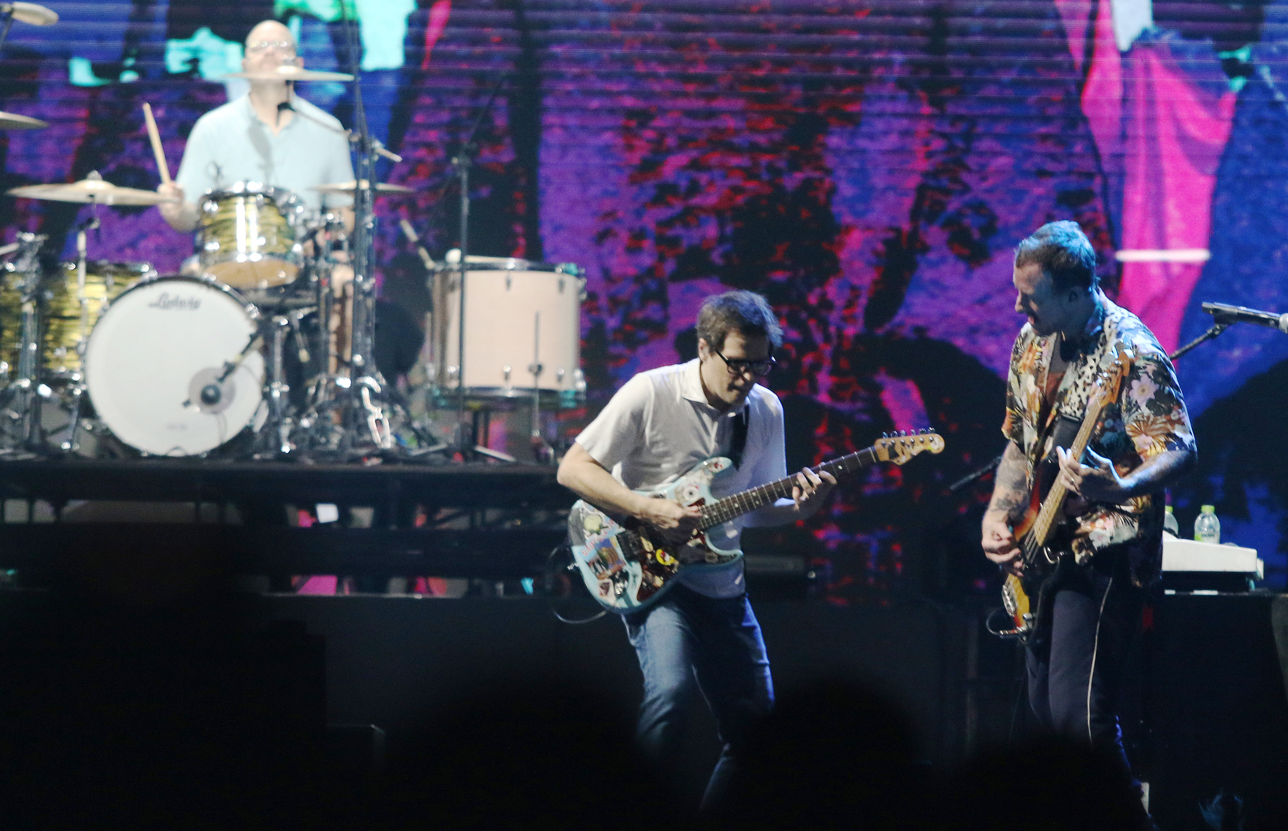 Penampilan Weezer di Soundrenaline 2022