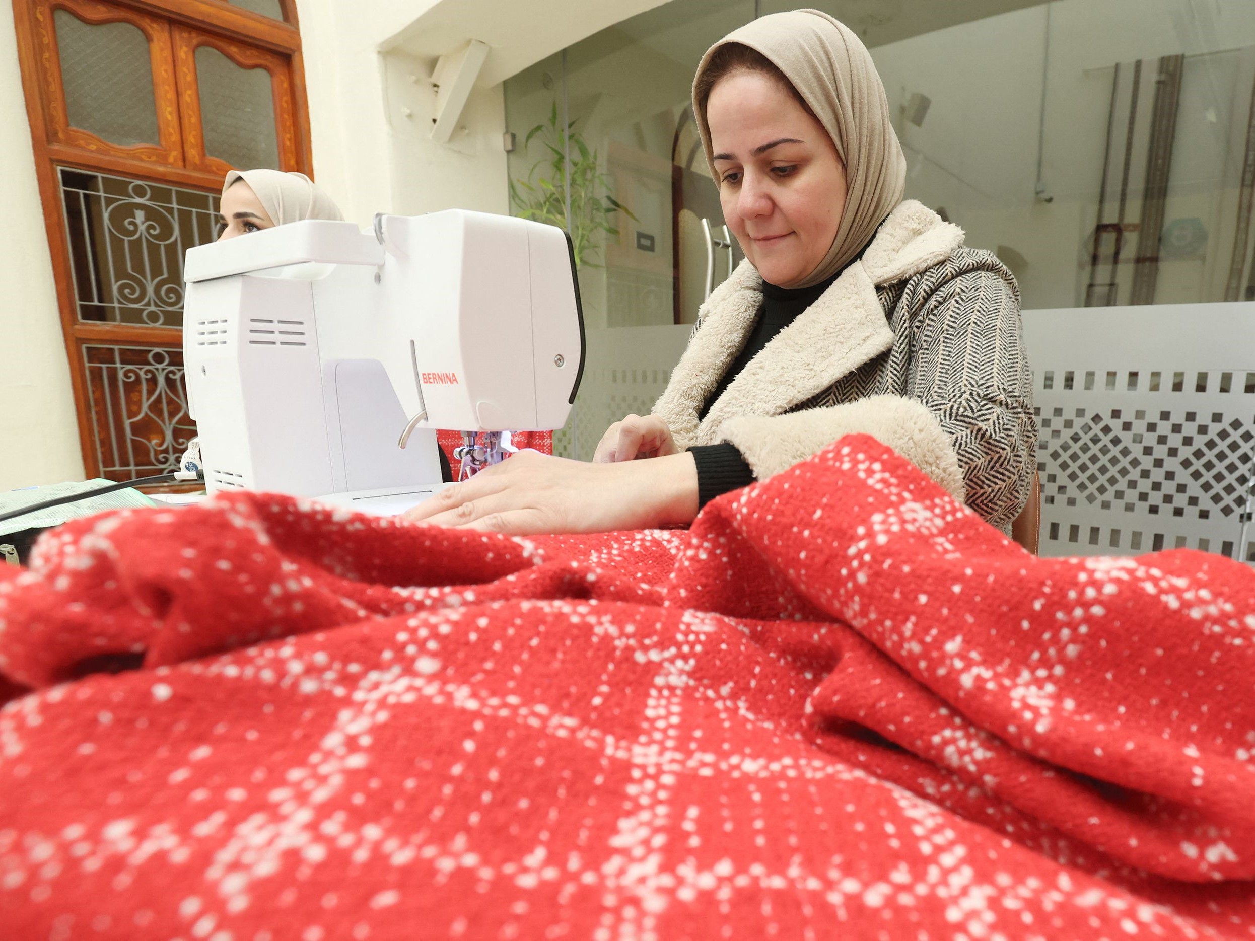 Cerita Lelaki Miskin Beli Selimut Mahal dari Pemilik Toko Mewah