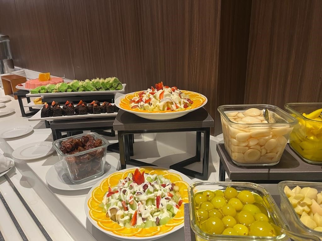  Holiday Inn Express Jakarta International Expo kembali menghadirkan promo buka puasa yang menjadi program Ramadan Sensation.