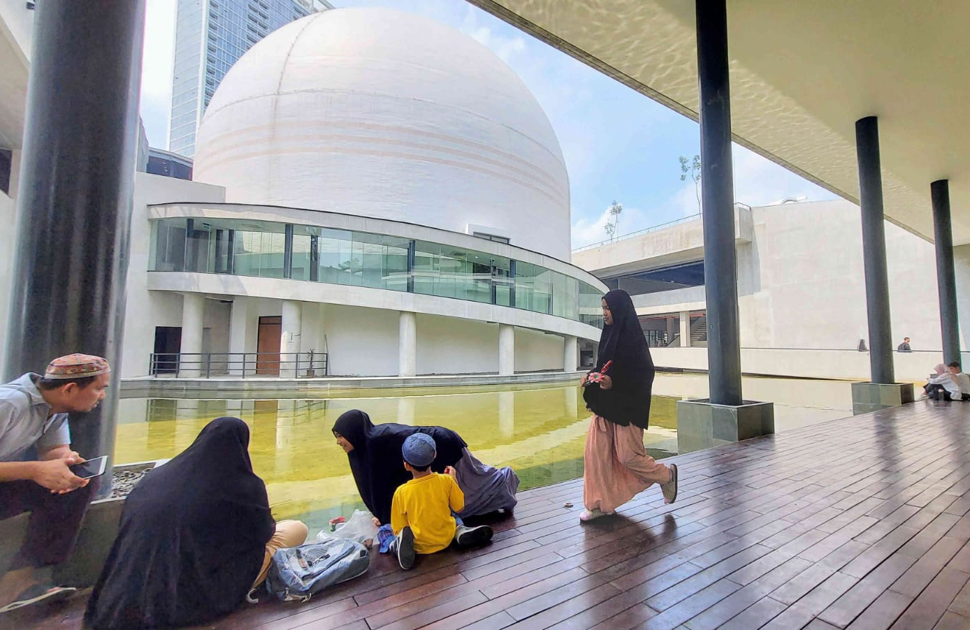 Kondisi Planetarium dan Observatorium Jakarta (POJ) Taman Ismail Marzuki (TIM) setelah revitalisasi.