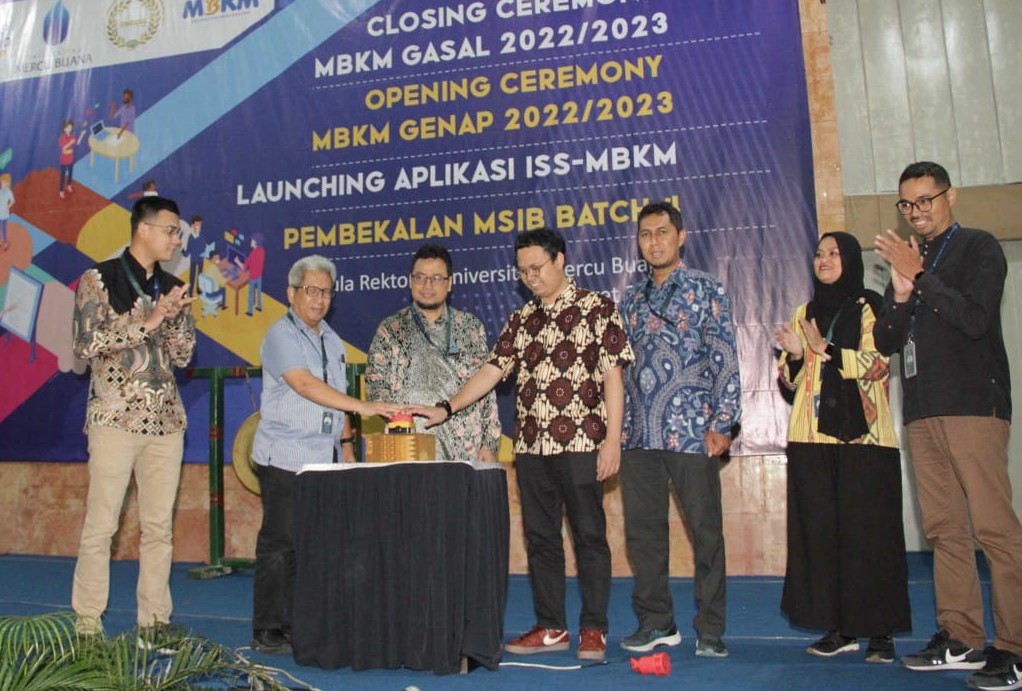 Launching Aplikasi ISS-MBKM dan Pembekalan Magang dan Studi Independen Bersertifikat Batch 4 yang digelar baru-baru ini di kampus UMB.