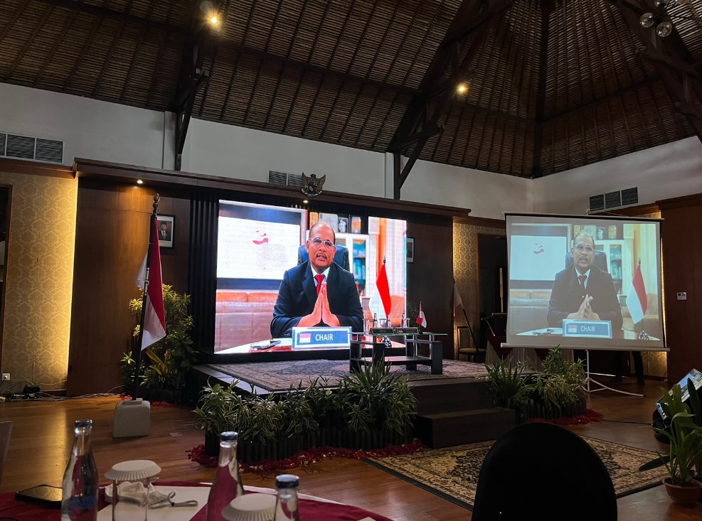 Direktur Jenderal Bina Administrasi Kewilayahan Safrizal ZA saat membuka diskusi ASCN