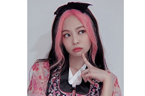 Hobi Unik saat Bepergian