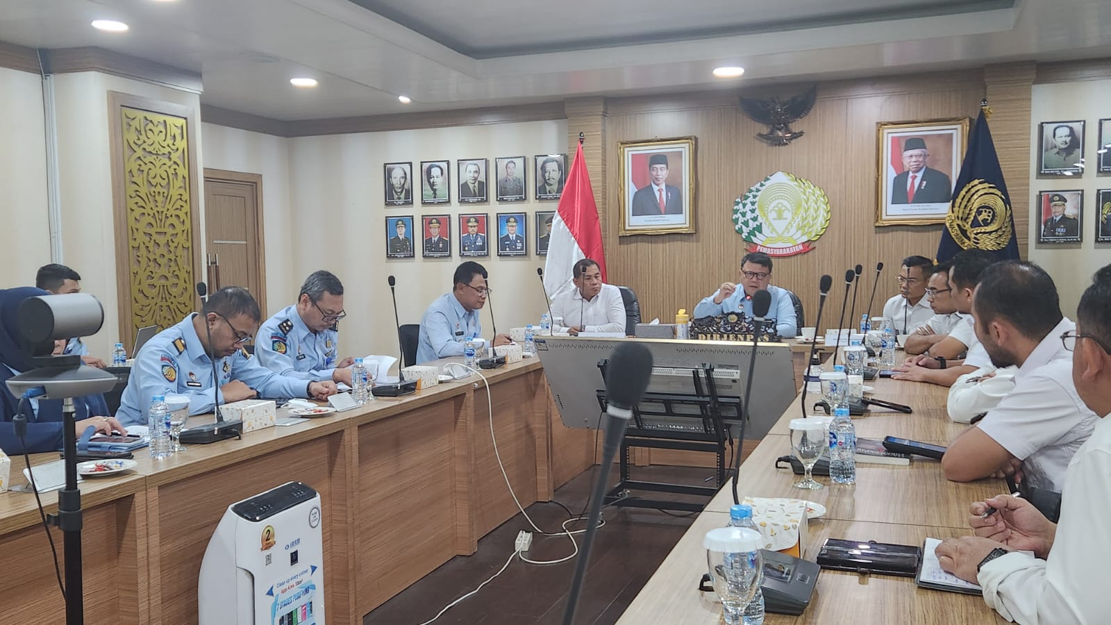 Pertemuan antara BNPT bersama Densus 88 Antiteror dan Dirjen Pas Kemenkumham Reynhard SP Silitonga di Jakarta, Senin (6/3).