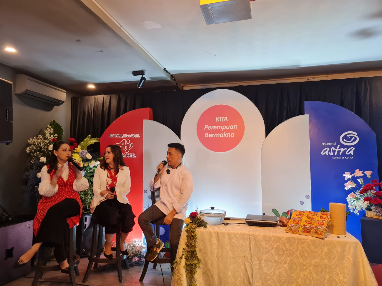 Ajinomoto dan Asuransi Astra menggelar KITA (Kesehatan & LITerasi keuAngan keluargA) Perempuan Bermakna yang dihadiri komunitas ibu.