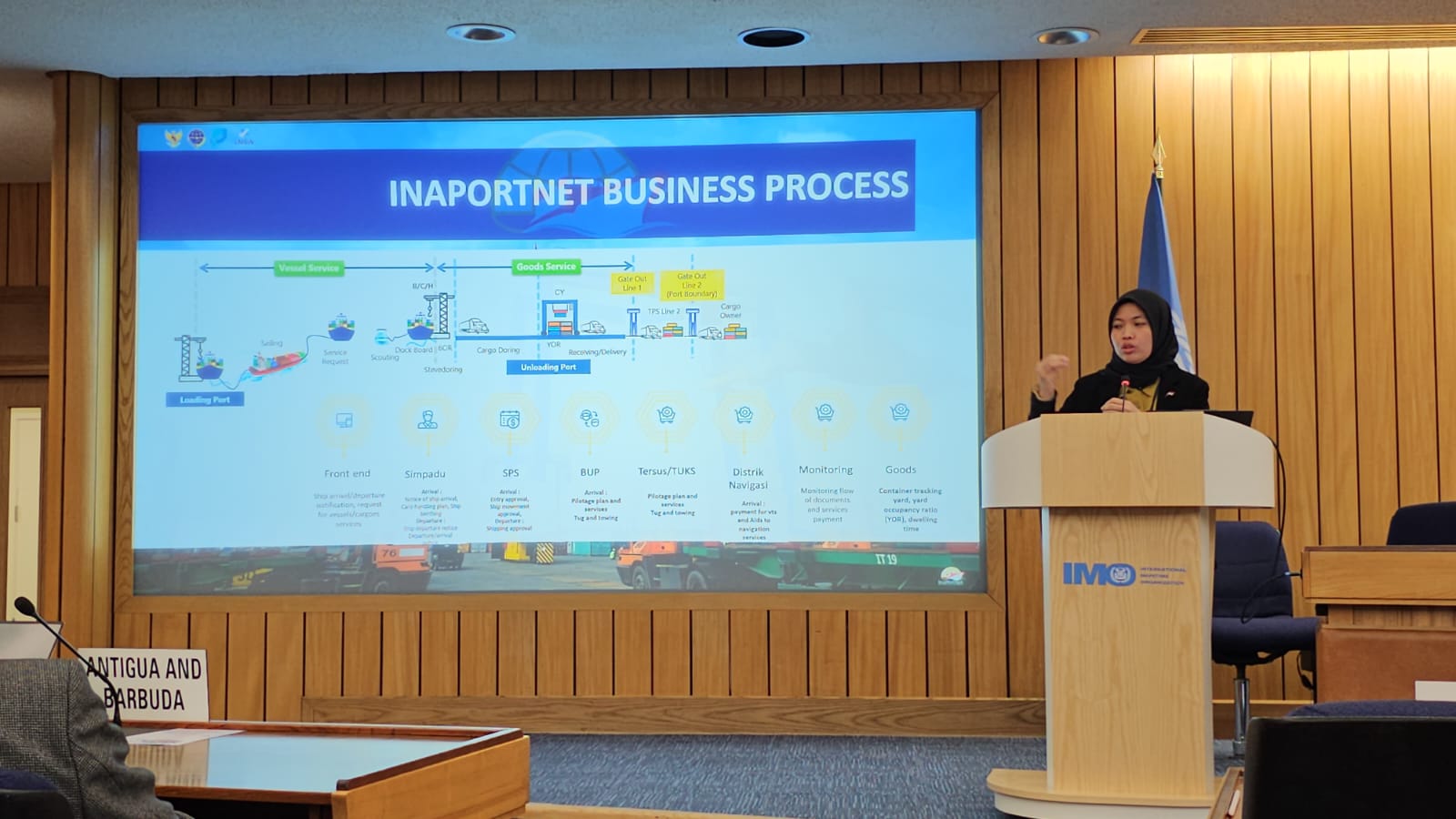 ASN Kemenhub, Ayu Kharizsa, Sukses Presentasikan Inaportnet di Sidang IMO, London