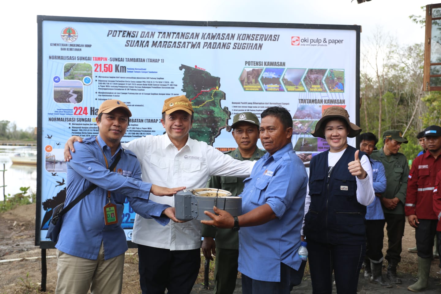 Pemulihan ekosistem untuk mitigasi konflik di Suaka Margasatwa Padang Sulihan, Sumatra Selatan, Minggu (19/3).