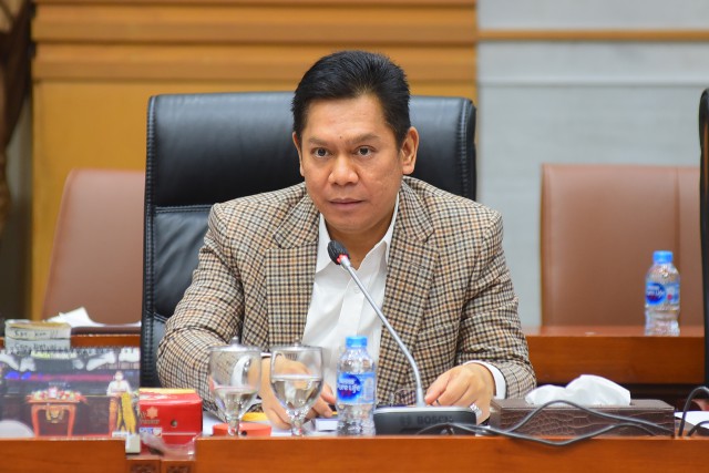 Wakil Ketua Komisi III DPR RI Adies Kadir