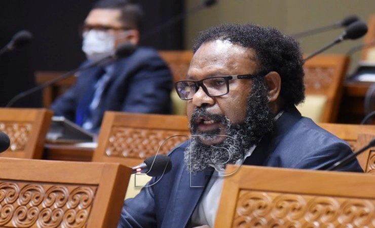 Ketua Umum Dewan Pimpinan Pusat Gerakan Angkatan Muda Kristen Indonesia (GAMKI) Willem Wandik yang juga anggota DPR RI. 