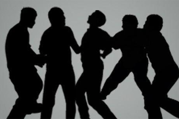 Ilustrasi. Aksi penyerangan dan pengeroyokan.
