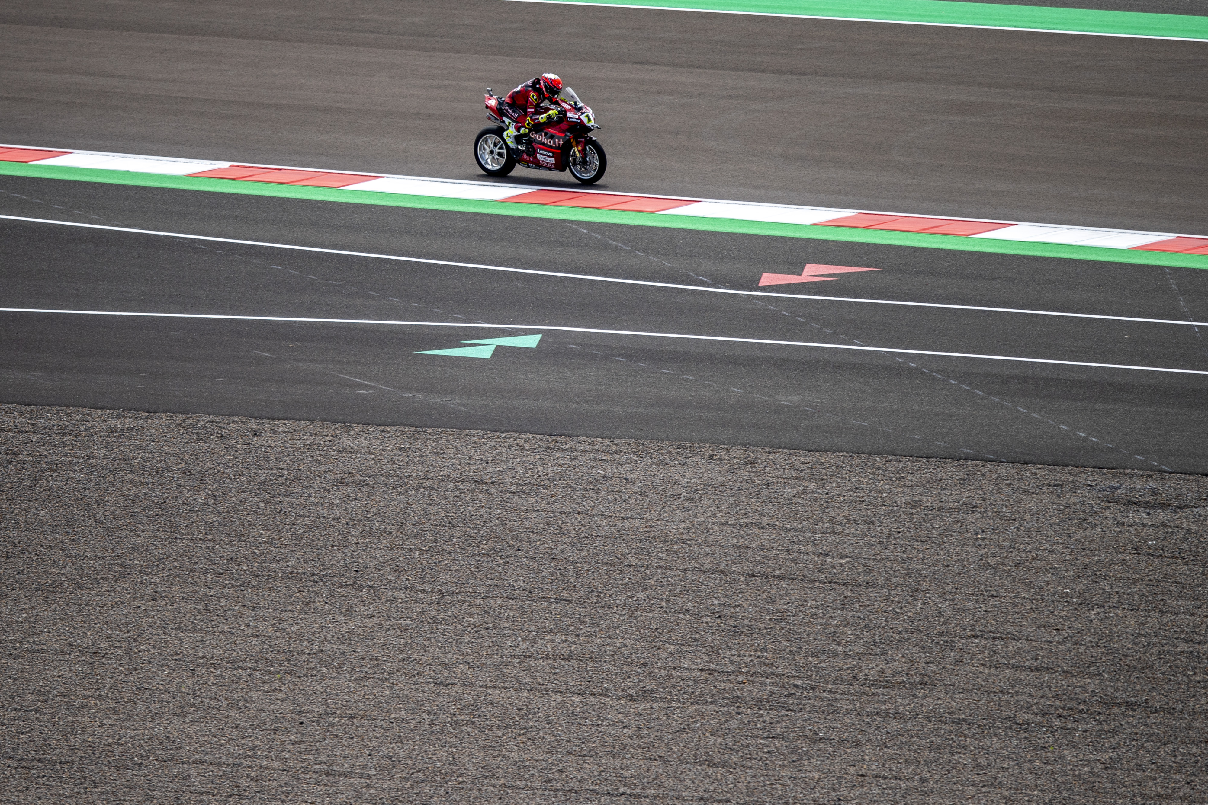 Pembalap Aruba.it Racing-Ducati Alvaro Bautista