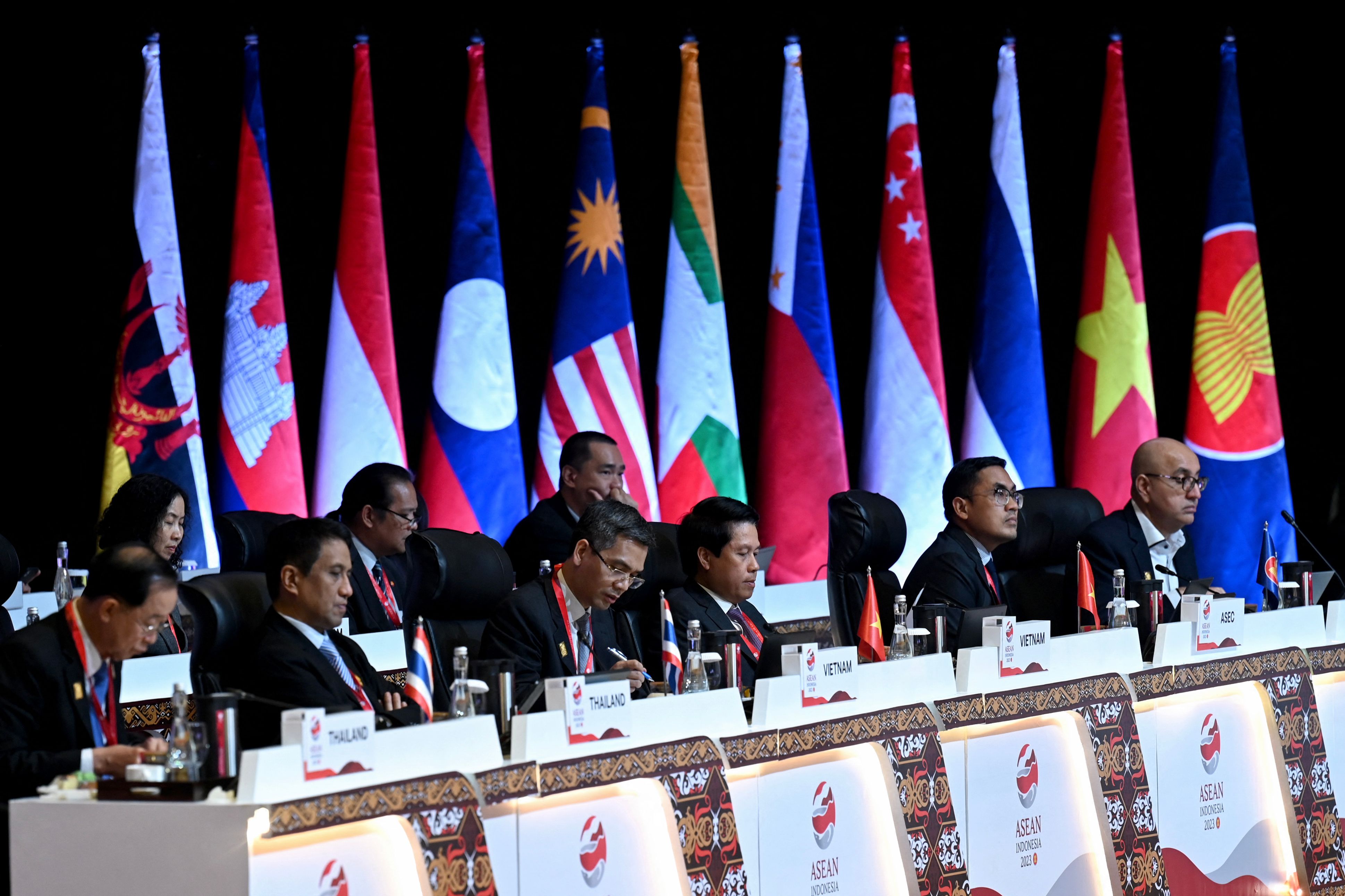 ASEAN Finance Minister's and Central Bank Governors's meeting di Nusa Dua, Bali, Jumat (31/3).