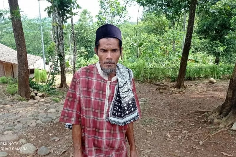 Seorang tokoh Badui Muslim di Kampung Landeuh. Kabupaten Lebak, Provinsi Banten, Sudin (55). 