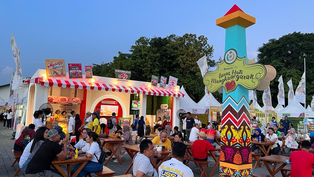 Melalui acara Adeging Pura Mangkunegaran 2023,  PT Ajinomoto Indonesia mengajak masyakarat hidup sehat dan peduli lingkungan.