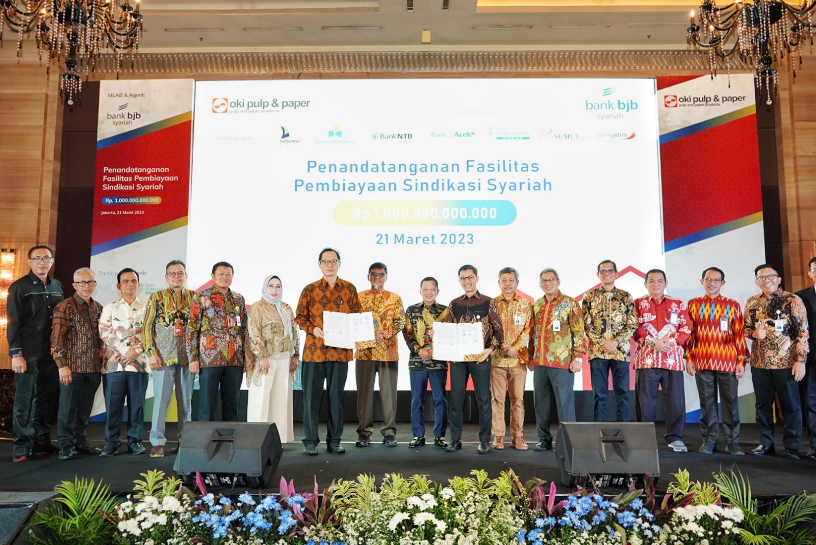 Sindikasi 9 bank daerah sepakat memberikan fasilitas pembiayaan modal untuk PT OKI Pulp & Paper