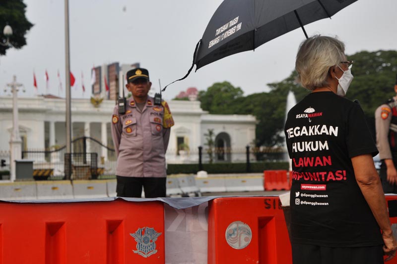 Aksi Kamisan untuk pengungkapan pelanggaran HAM Berat masa lalu.