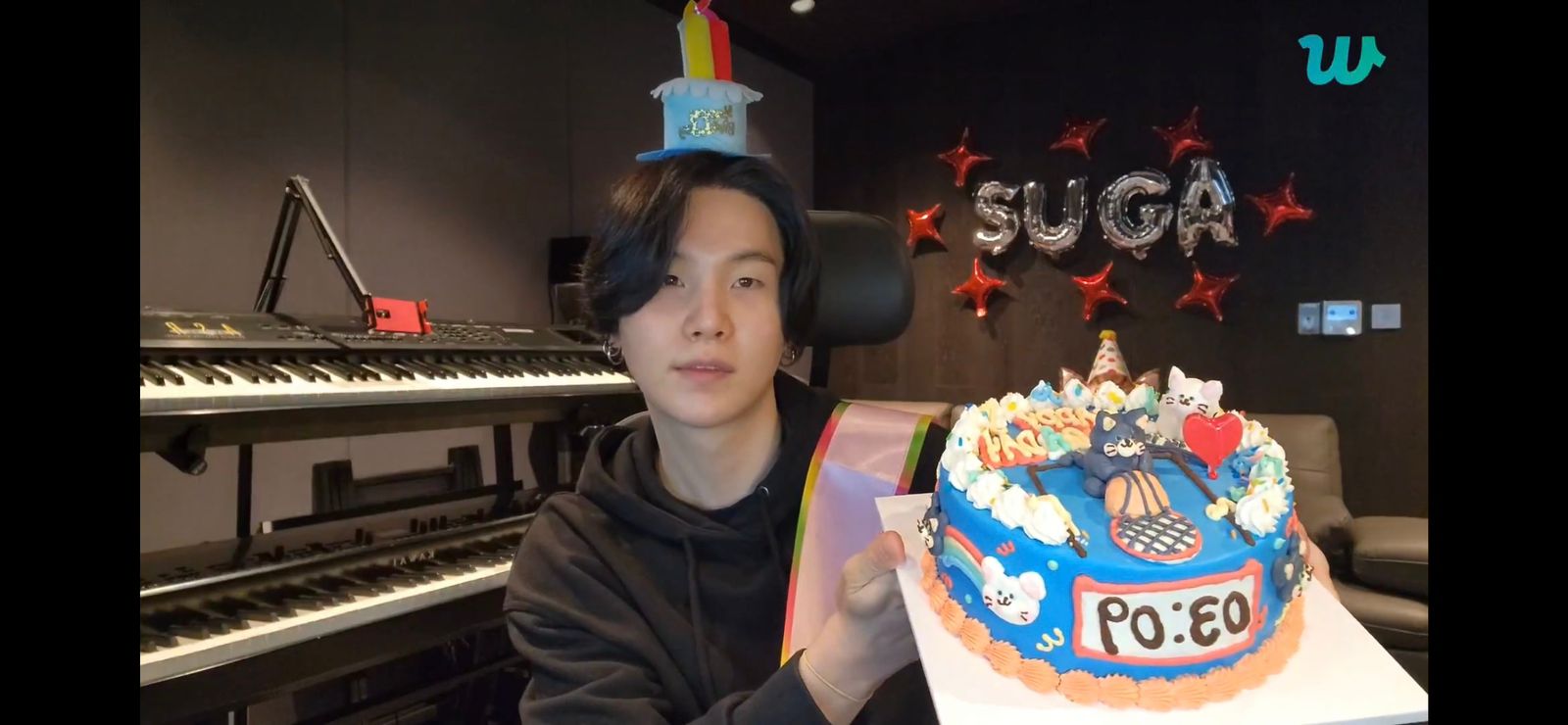 Min Yoon-gi dalam sesi menyapa penggemar dalam momentum ulang tahun ke-30, tadi malam, Kamis (9/3/2023)