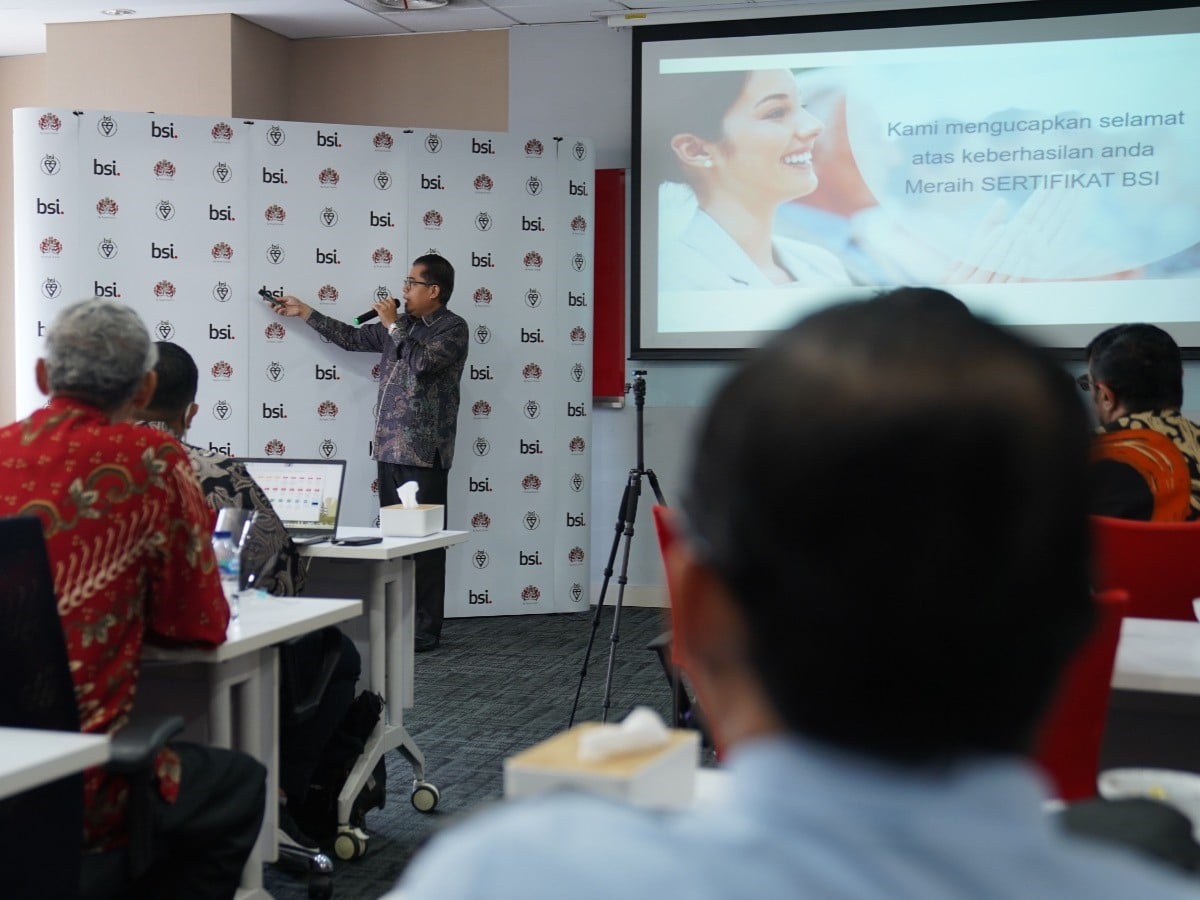 Sertifikasi yang diterima mencakup layanan last mille atau Antaran Pos Reguler di SPP Yogyakarta. 