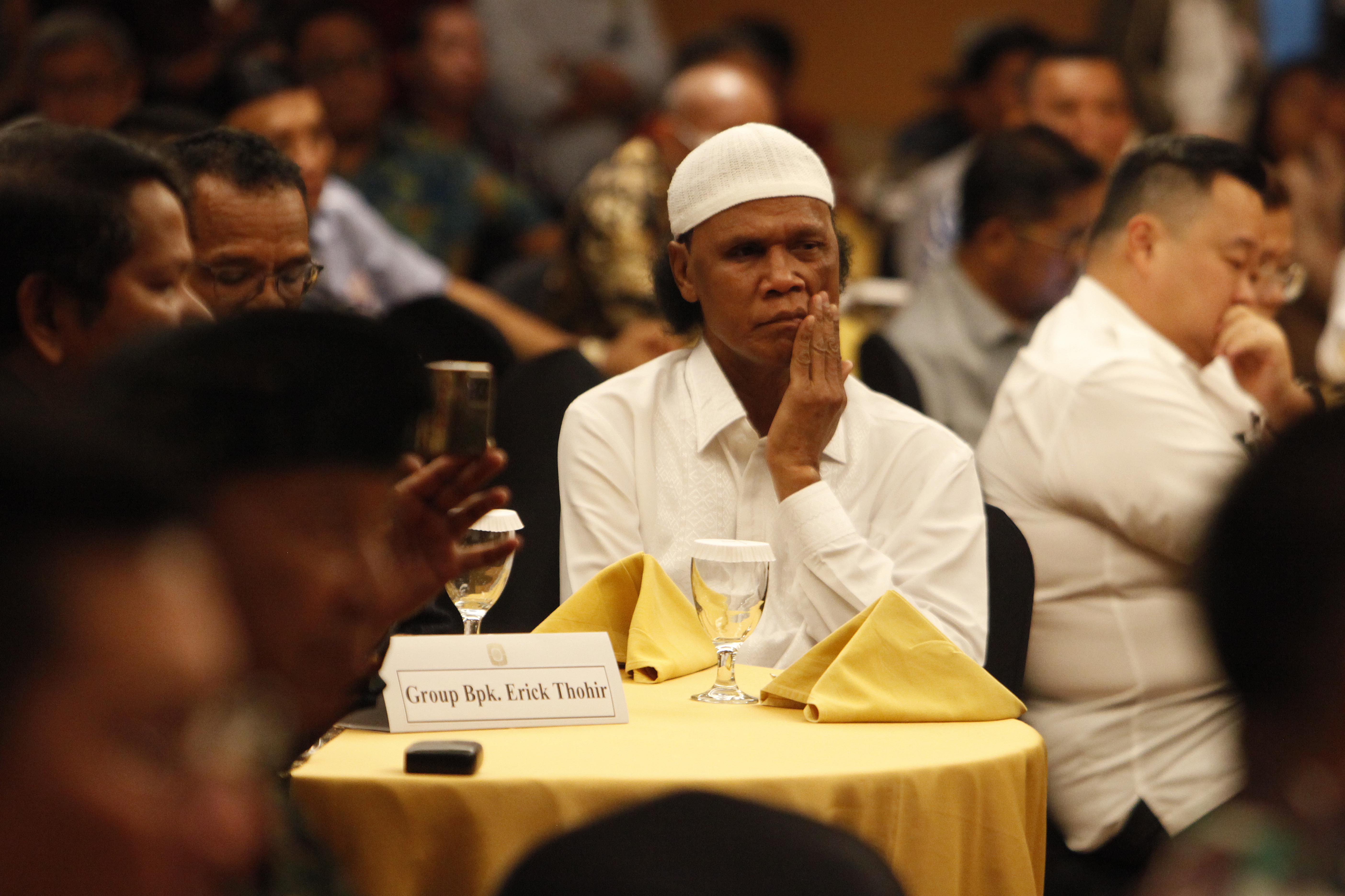 Rosario De Marshall alias Hercules turut hadir pada buka puasa bersama dengan tokoh lintas agama di Hotel Borobudur, Jakarta (28/3/2023).