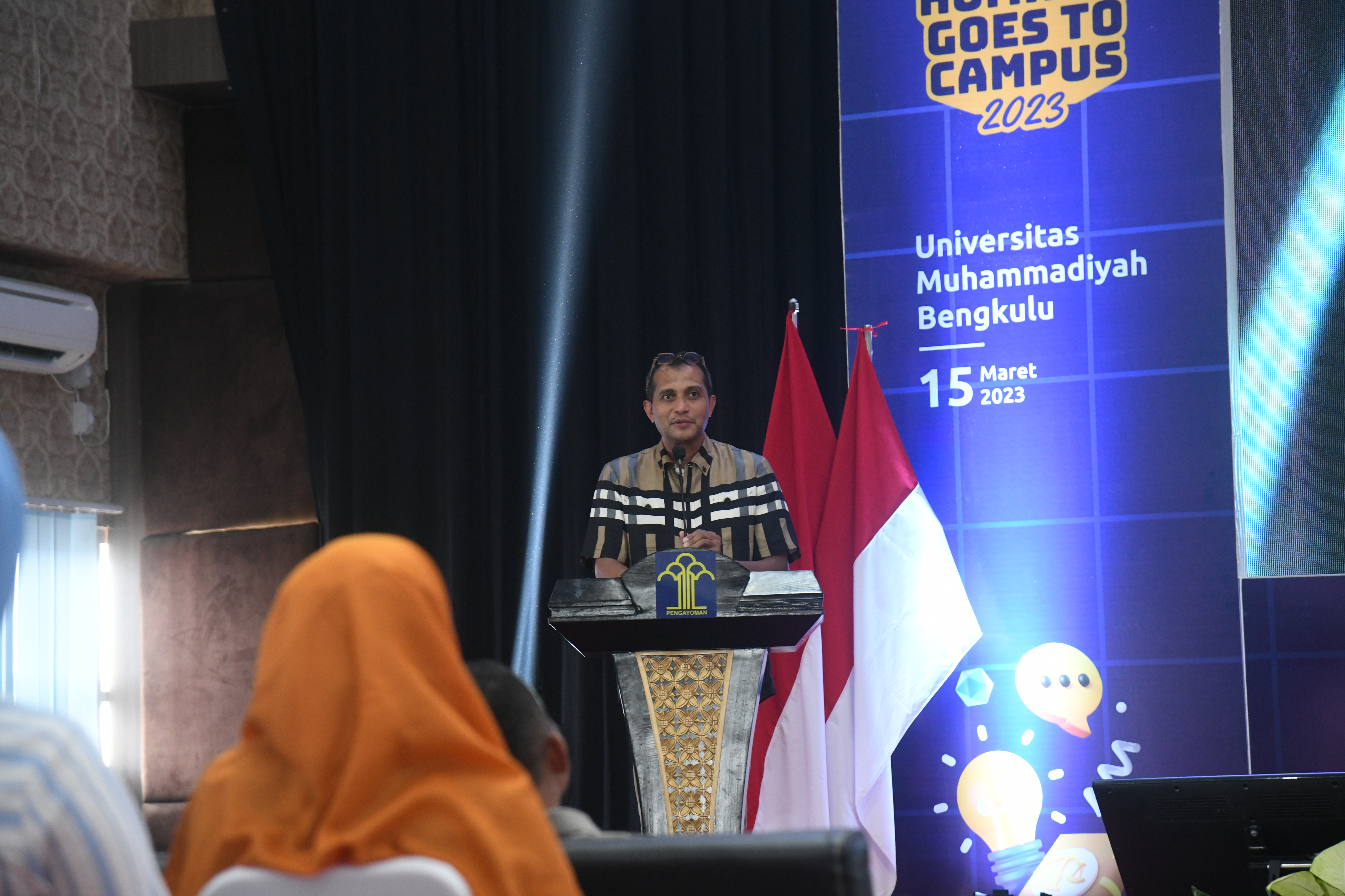 Wamenkumham Edward Omar Sharif Hiariej