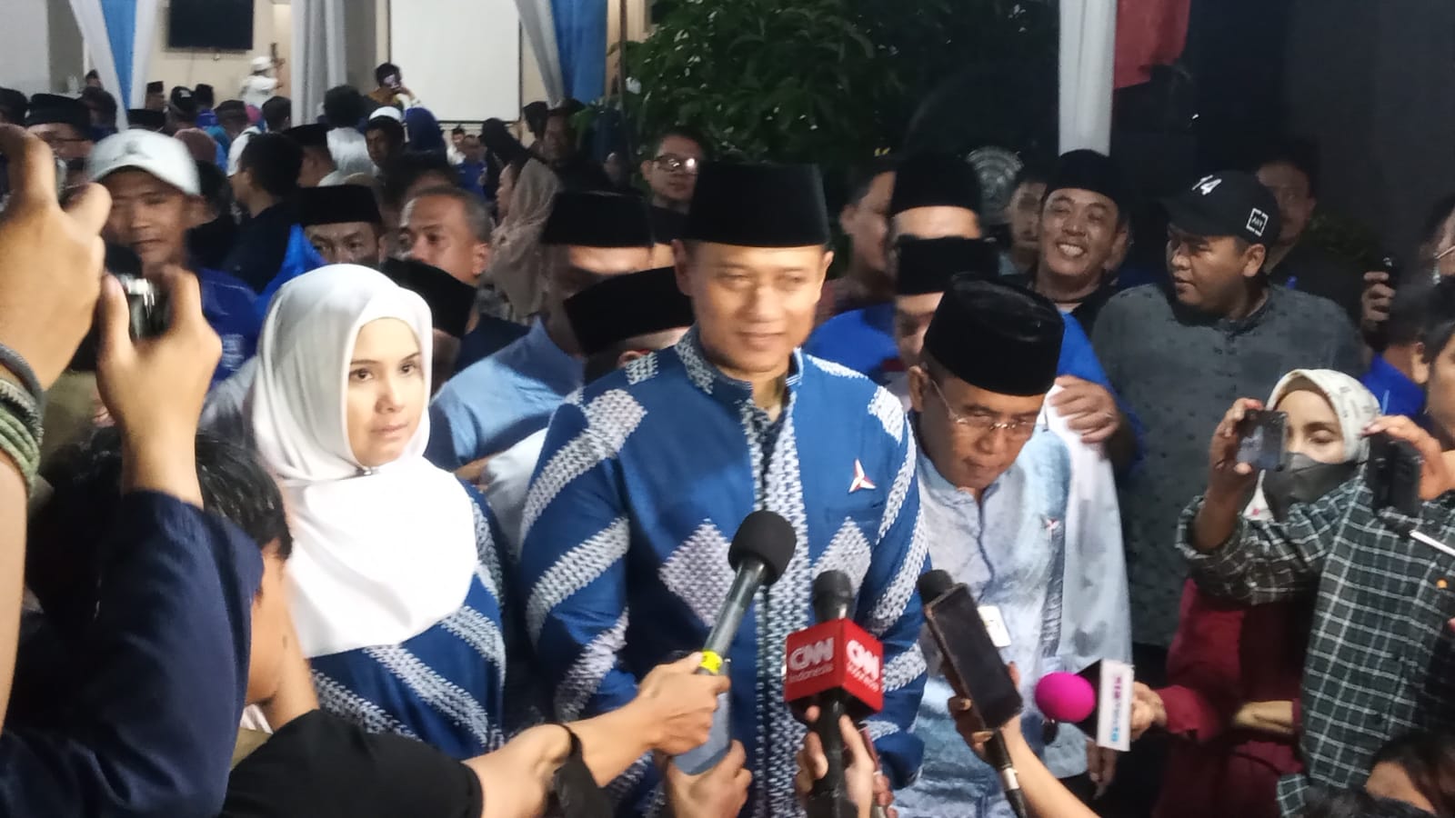 Komentar AHY Soal Kehadiran Airlangga Dalam Acara Buka Puasa NasDem