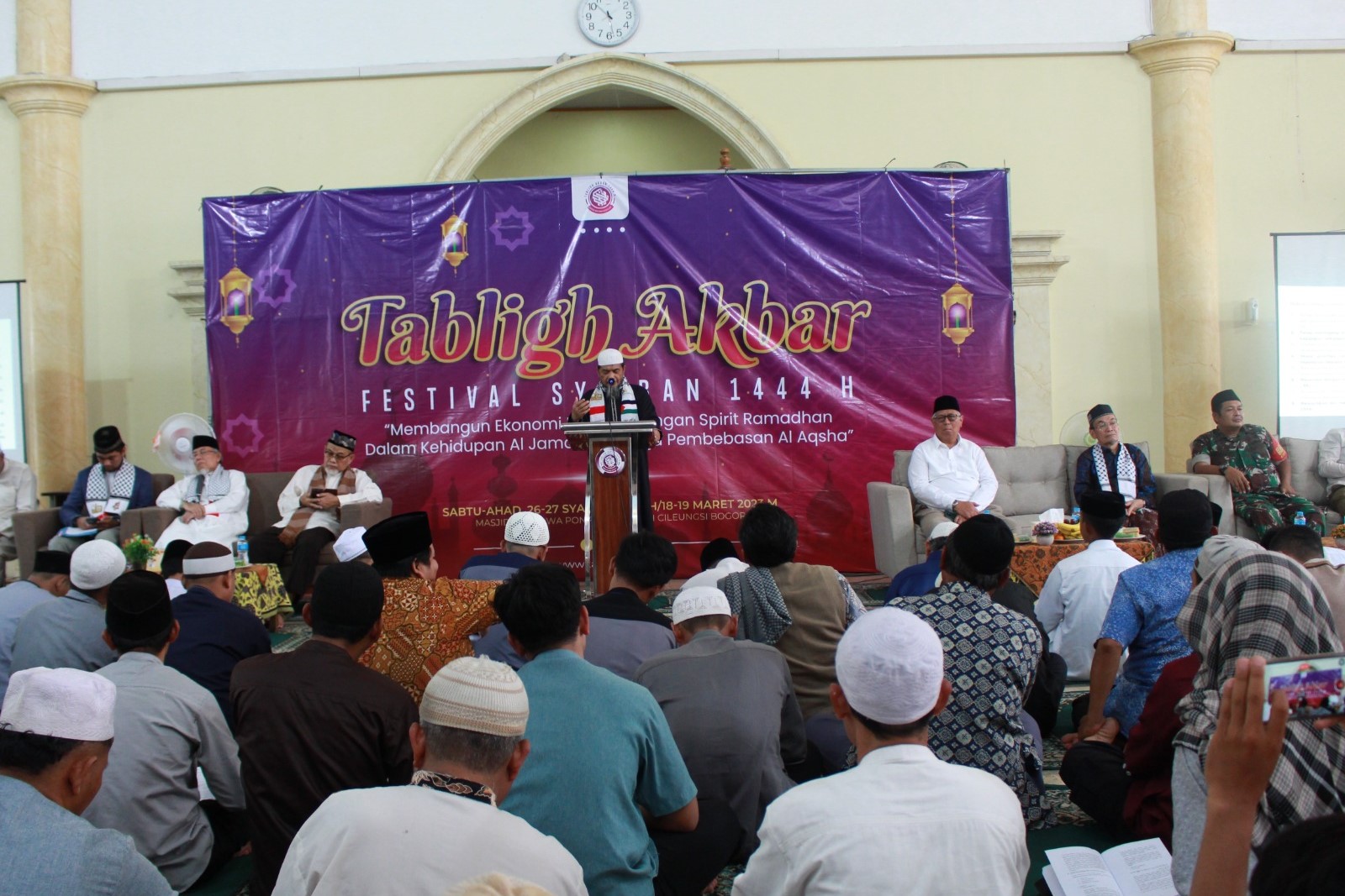 Pondok Pesantren Shuffah Hizbullah dan Madrasah Al-Fatah Bogor menggelar Tabligh Akbar dan Festival Sya'ban 1444 H.