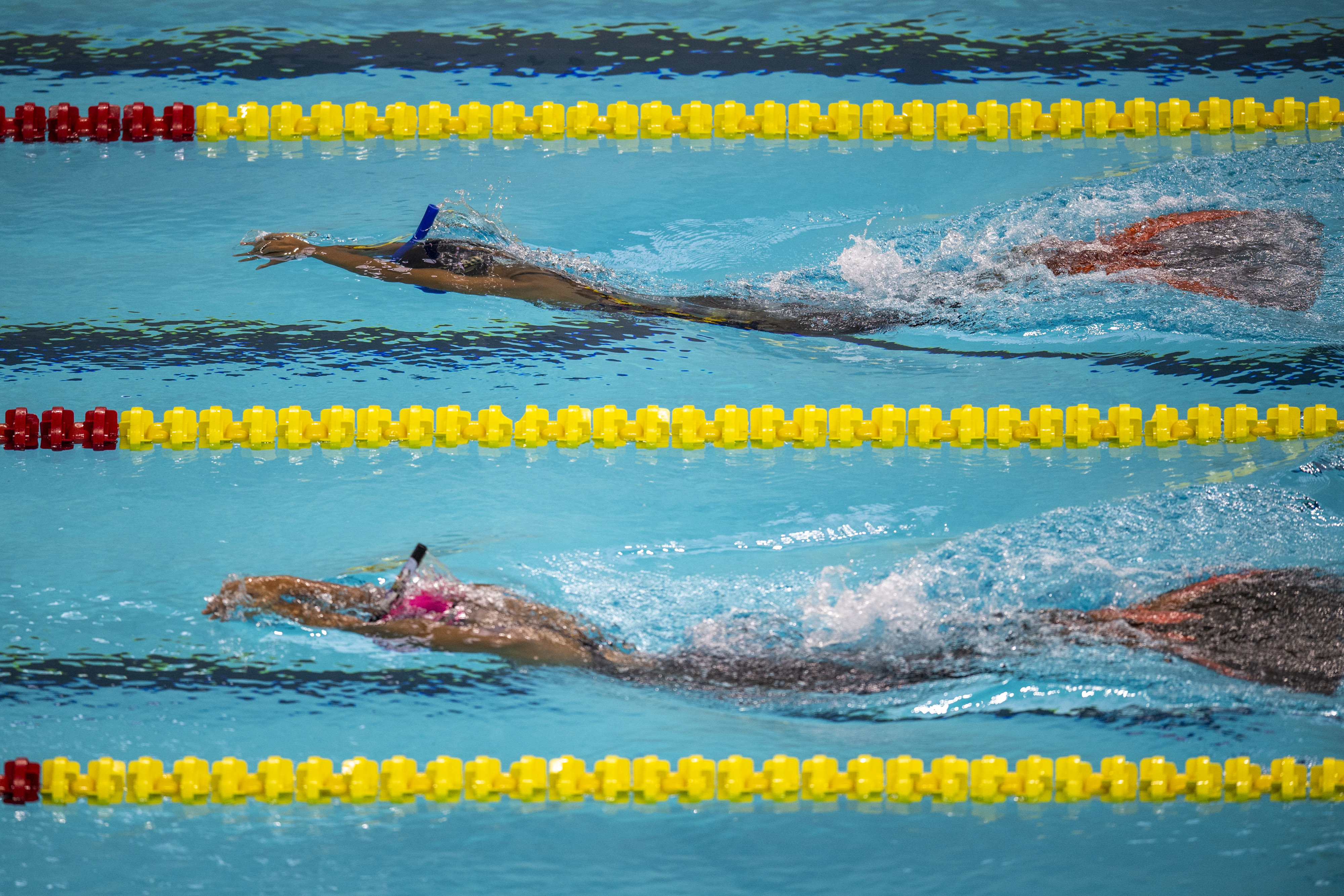 Dua atlet selam tengah berkompetisi di PON 2020 yang berlangsung di Papua.