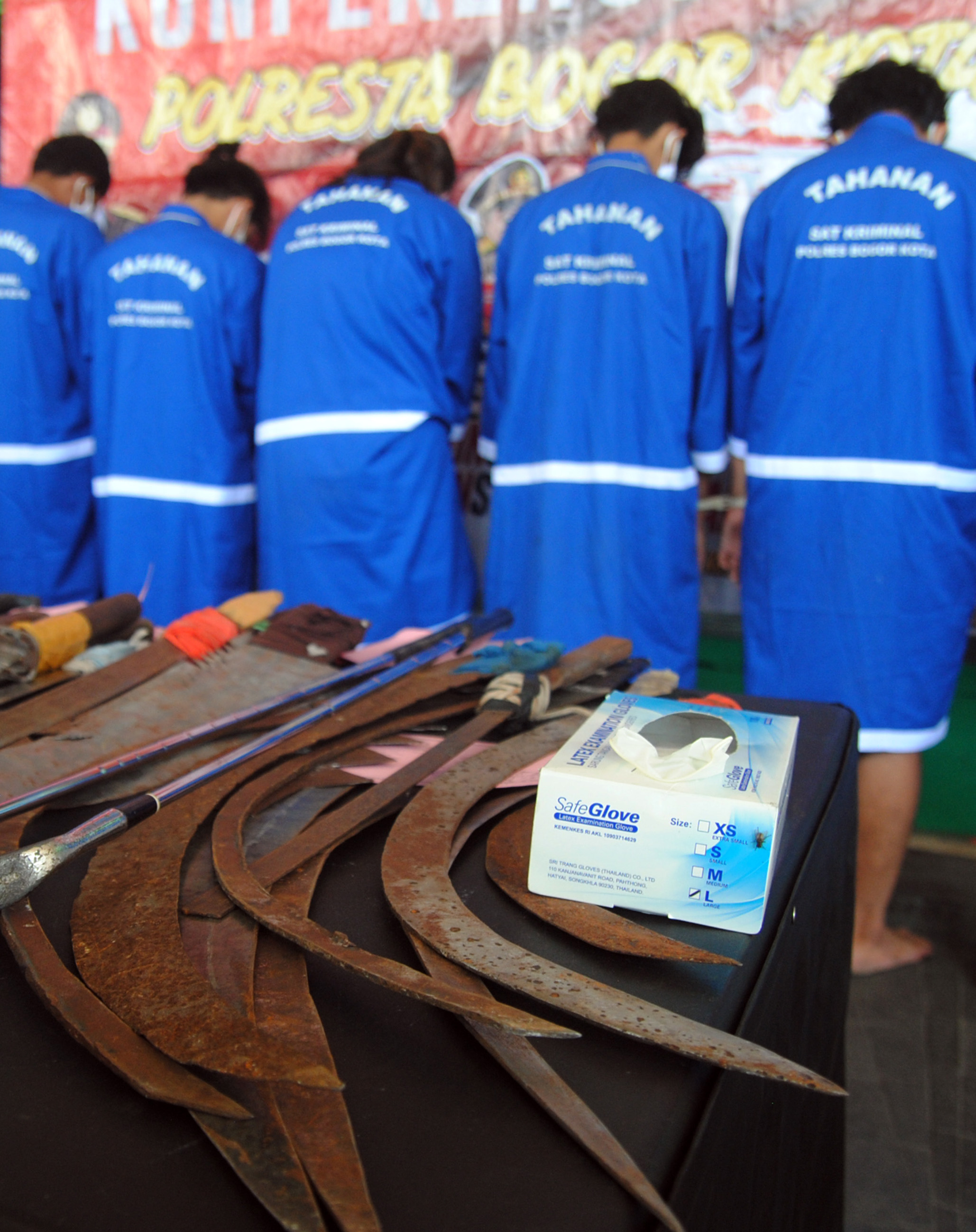 Ilustrasi pelajar ditangkap membawa senjata tajam di Bogor.