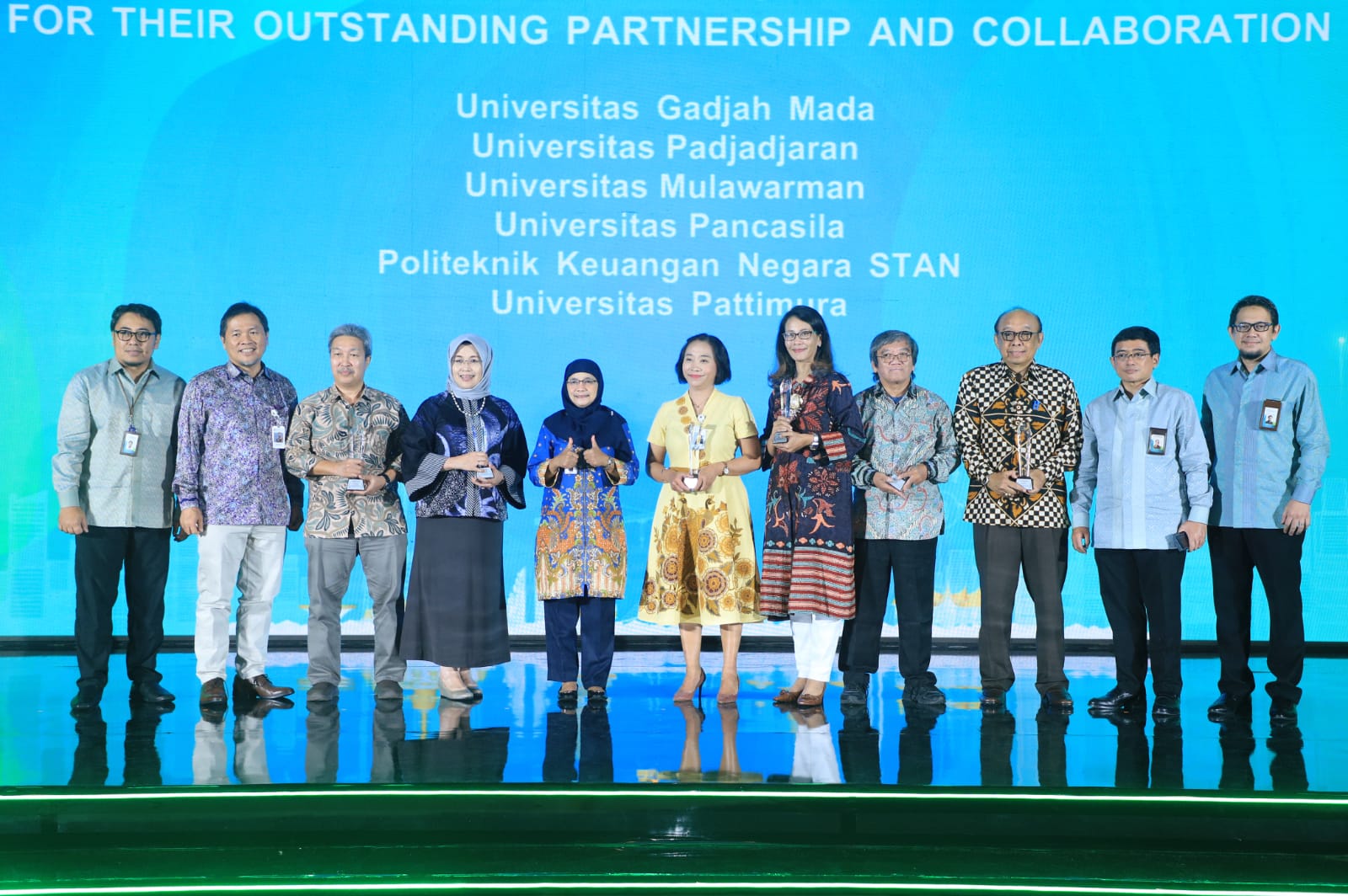 Enam perguruan tinggi termasuk UP meraih penghargaan “Academic Partner of the Year for Their Outstanding Partnership and Collaboration”.