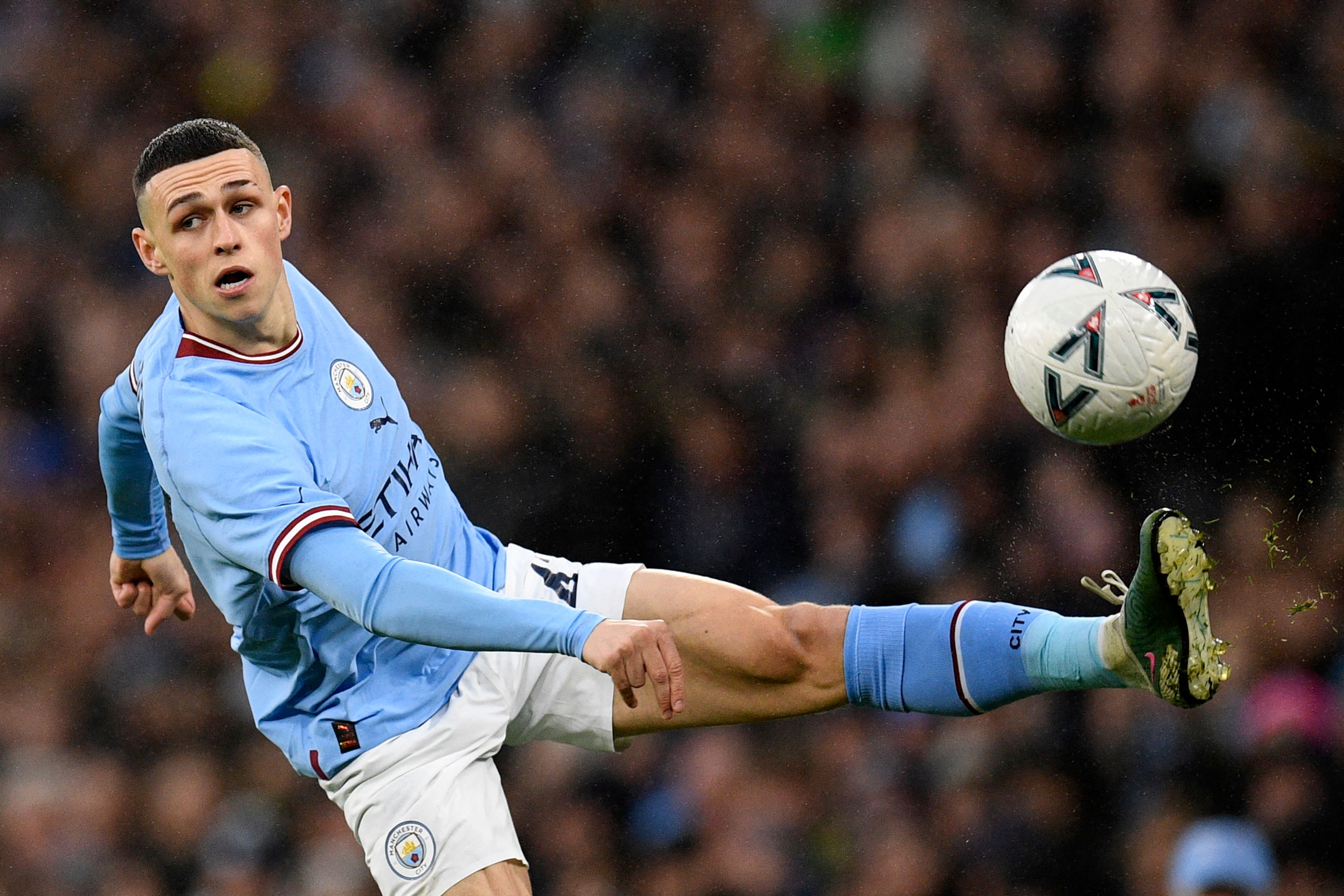 Gelandang Manchester City Phil Foden
